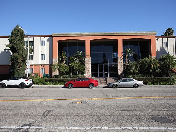 3rd image of 400 N Acacia Ave #39-D