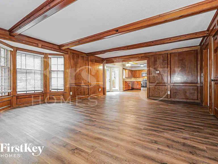 10130 Bond St — Photo 4
