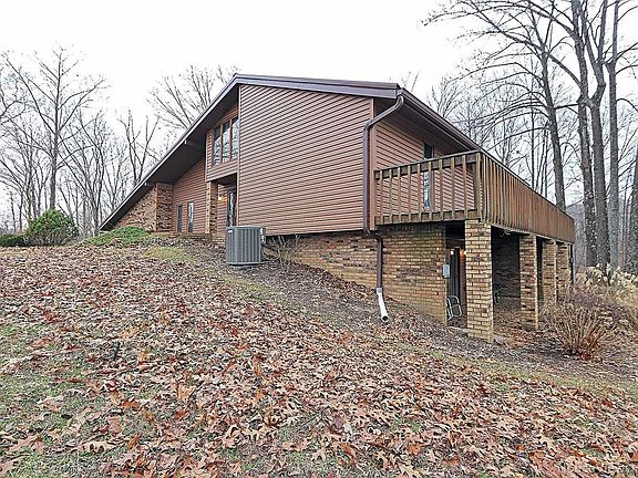 5th image of 156 Osceola Ln