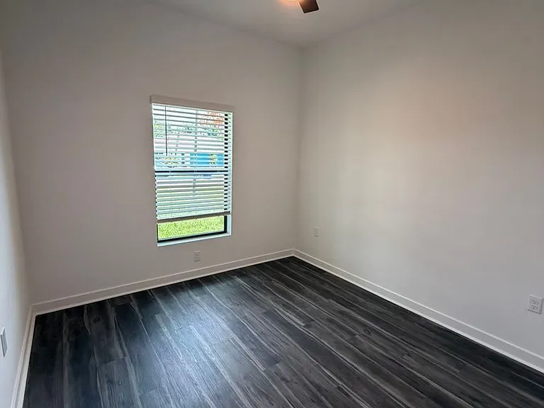 5141 27th St SW — Photo 3
