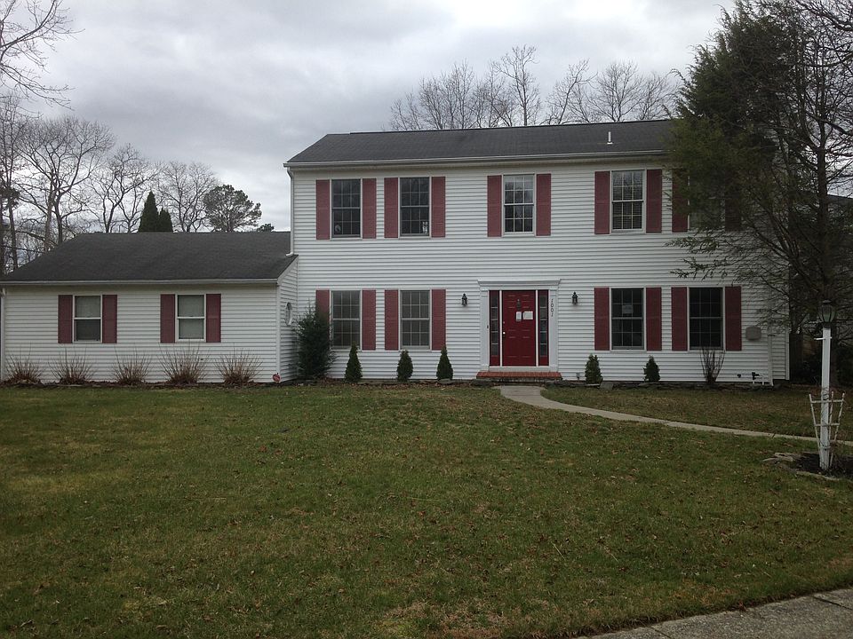 2nd image of 1001 Caralena Ct
