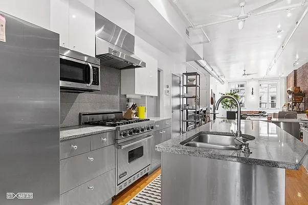 Rented by Citi Habitats | media 10