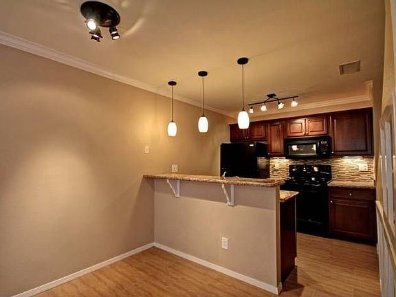 Complete Upgraded Kitchen