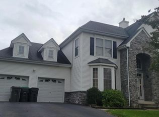5 Gladstone Ct, Highland Mills, NY 10930