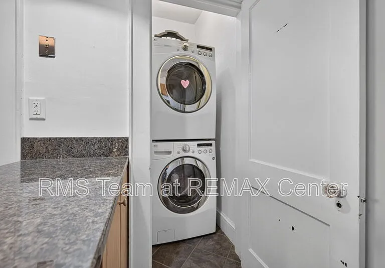 582 Clifton Rd NE — Photo 24