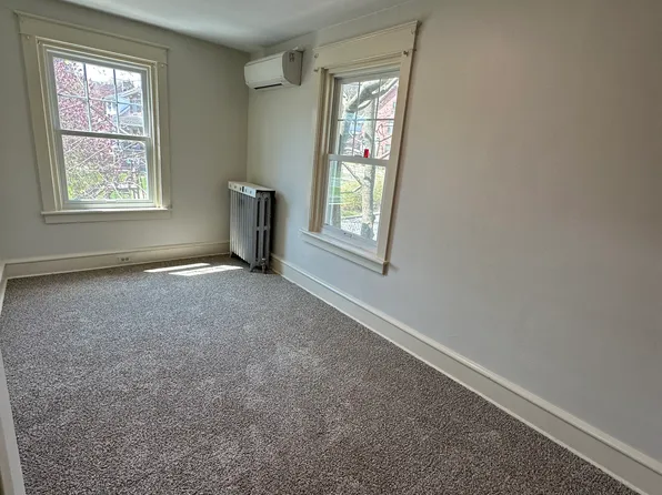 700 Carsonia Ave, Reading, PA 19606