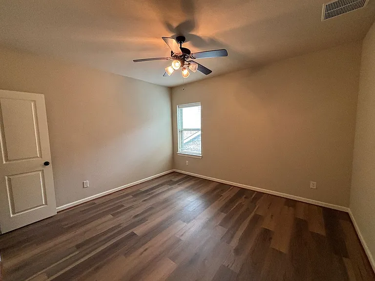 2908 N Umberland Dr — Photo 29