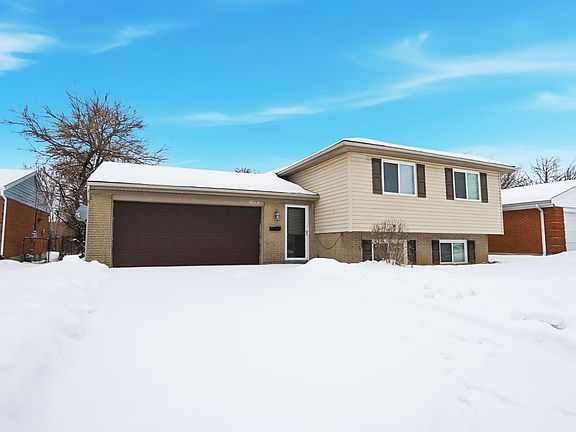 2nd image of 12091 Hitchcock Dr
