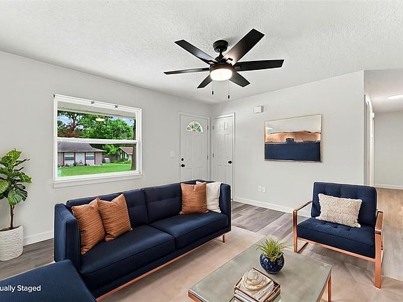 4th image of 990 LISKEARD AVENUE
