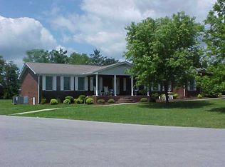 1154 Whit Ln, Madisonville, KY 42431