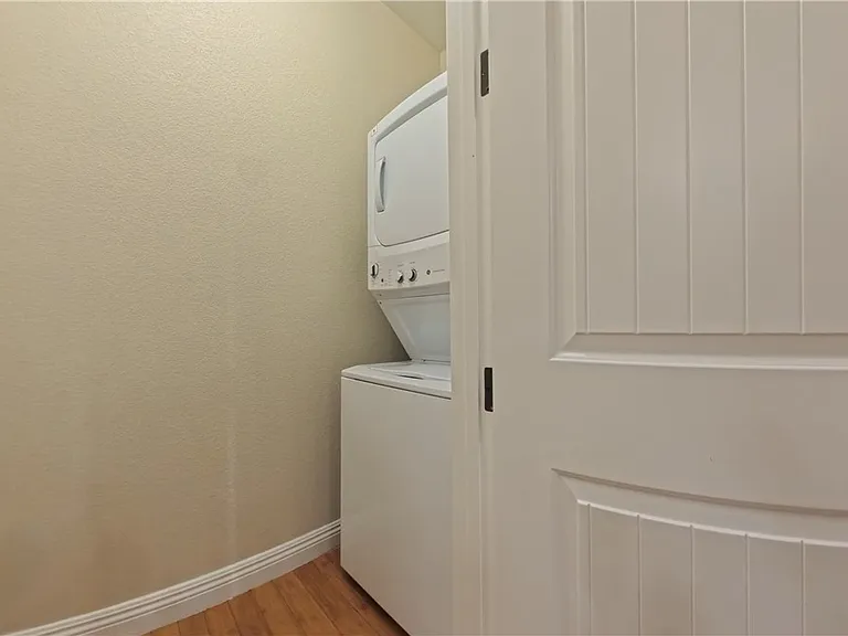 1274 Calcione Dr — Photo 20
