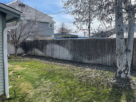 4th image of 110 E Pleasant Ave