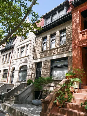 Rented by Compass | media 2