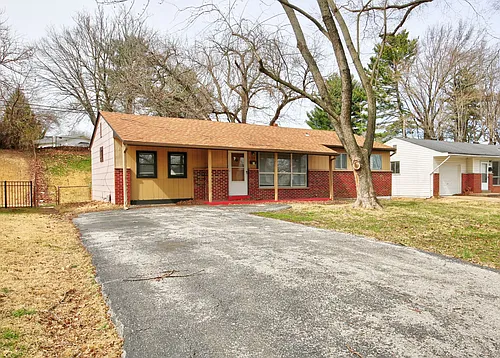 105 Clearview Dr Photo 1