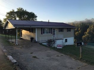 124 Powell St, Spencer, WV 25276