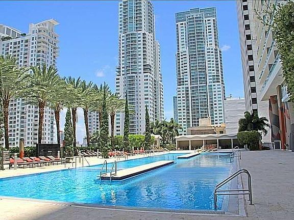 5th image of 50 Biscayne Blvd APT 505