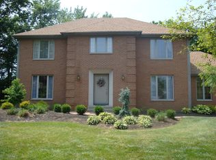 126 Kellys Ct, Powell, OH