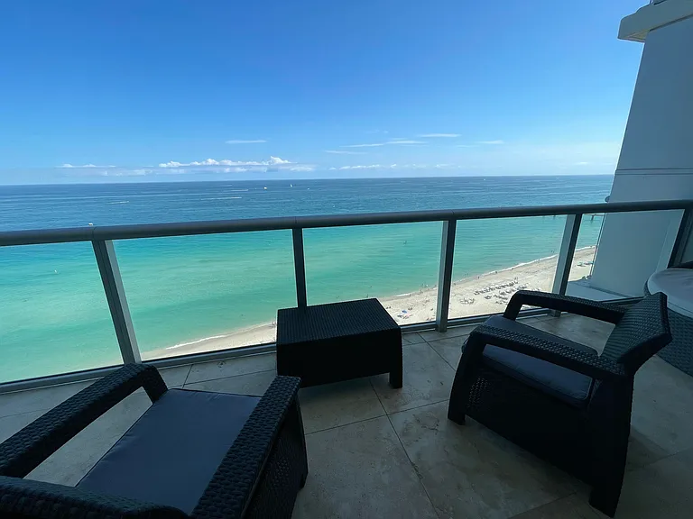 17001 Collins Ave #1806 — Photo 8