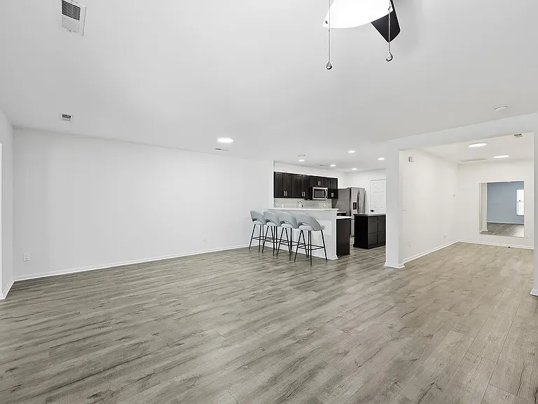 5150 Trump St #602 — Photo 7