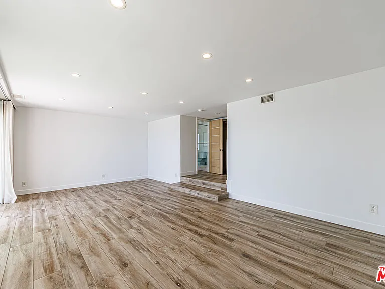 18055 Coastline Dr #2 — Photo 10
