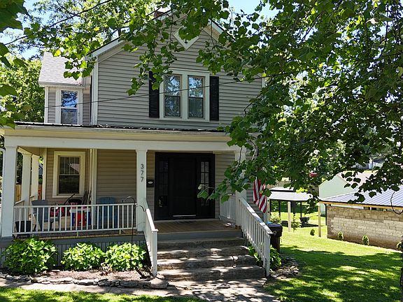 3rd image of 377 Crescent Ave