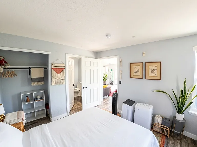 Guest Room/2nd Bedroom