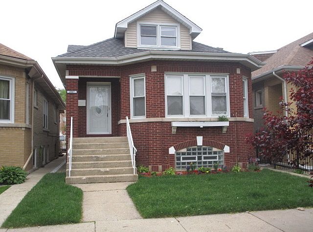1st image of 2847 N Kenneth Ave