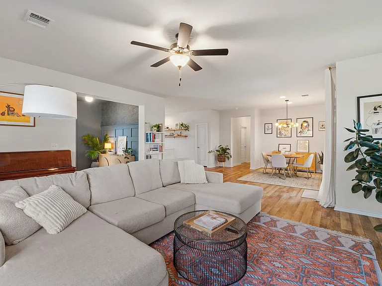 9207 Looksee Ln — Photo 8