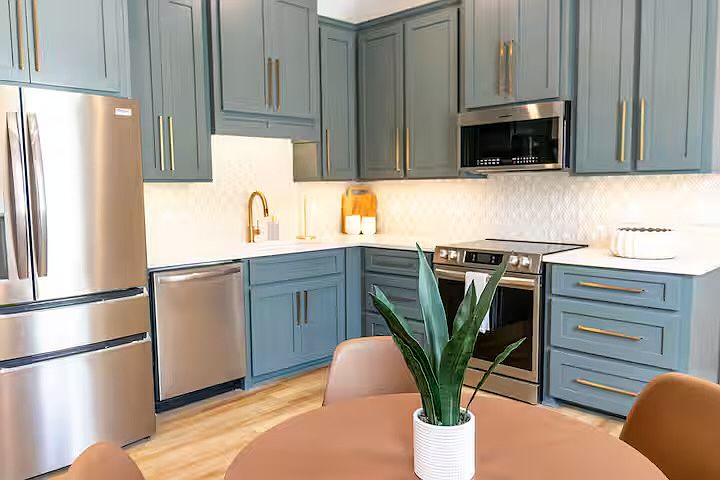 1st image of 1326 Newcastle St #300