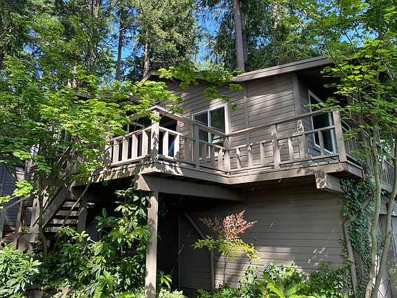 4th image of 7528 Fairwind Ln NW