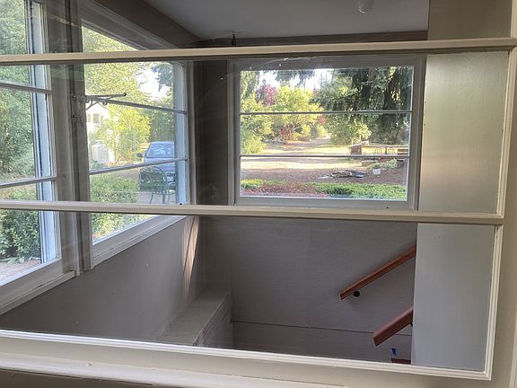 3rd image of 14830 211th Ave SE