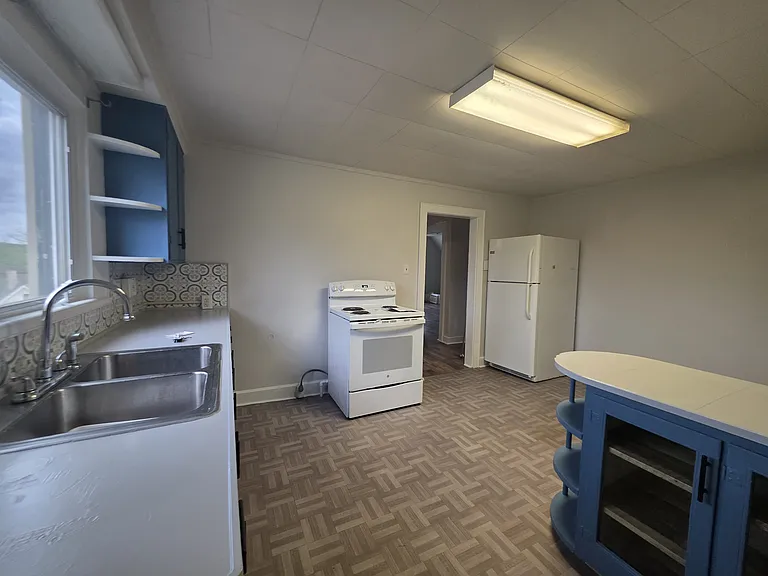 414 E Leasure Ave #4 — Photo 11