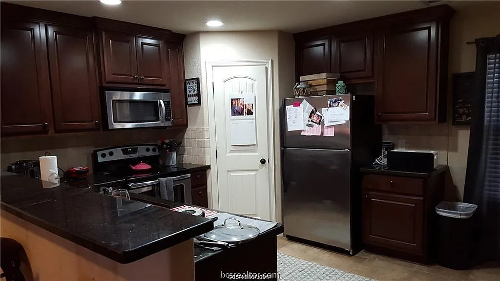 1 bed, 1902 sqft, $625 — Photo 4