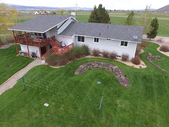 5th image of 200 Bowles Ln