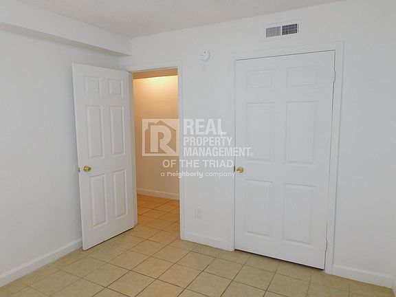 4th image of 1502 Autumn Dr Unit B