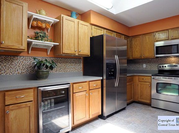 5th image of 10305 Grand Circle Dr