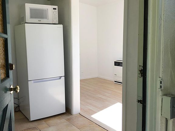 3rd image of 229 Wixon Ave #229B
