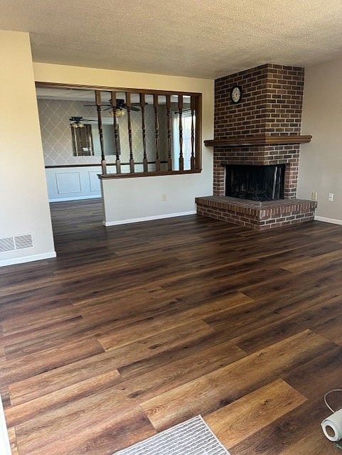Living room with coat closet and half bath.