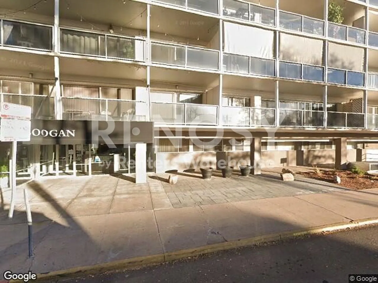 888 N Logan St — Photo 1