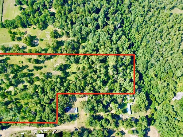 276 Fm 692, Burkeville, TX 75932