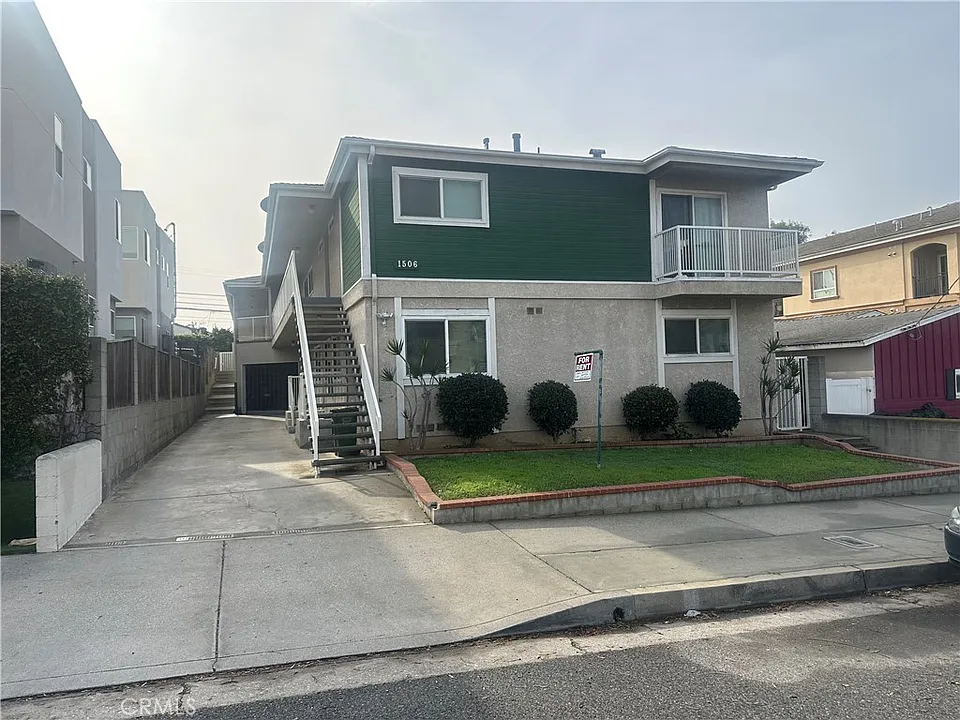 1506 Lomita Blvd