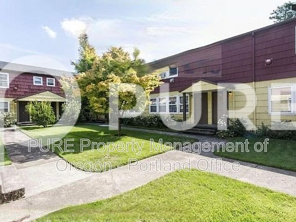 3rd image of 540 NE 44th Ave APT 11