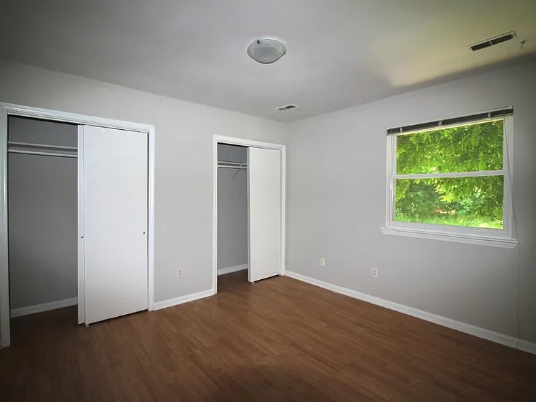 2833 Seclusion Ct #D — Photo 8