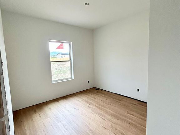 5th image of 10810 Engelmann Avenue