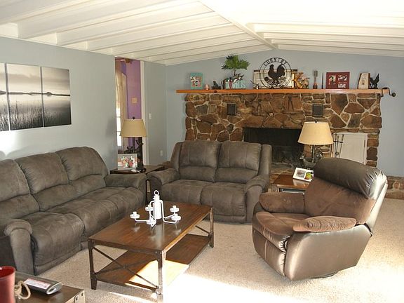 2nd image of 414 County Road 462