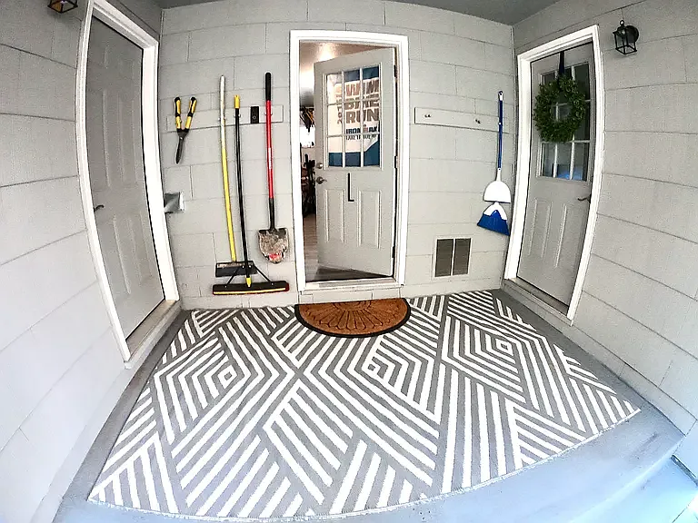 1227 Gordon Ave #A — Photo 2