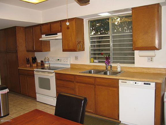 4th image of 2632 E Larkspur Dr