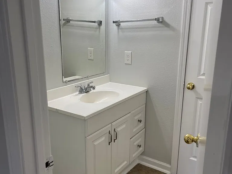 100-103 Sandra Del Mar Dr — Photo 19