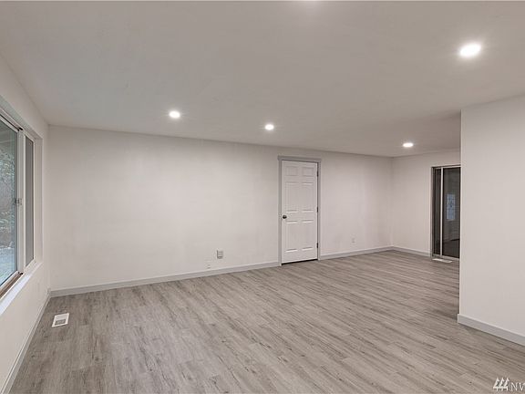 3rd image of 830 135th Ave SE