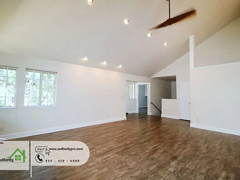3747 Sunday Ct — Photo 4